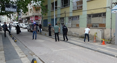 Sokak ortasında silahlı saldırı: 1 yaralı