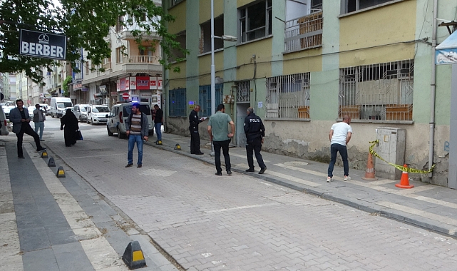 Sokak ortasında silahlı saldırı: 1 yaralı