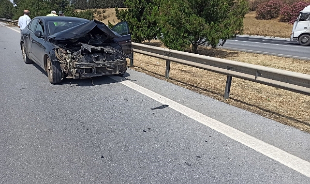 Tarsus'ta otomobil kaza yaptı
