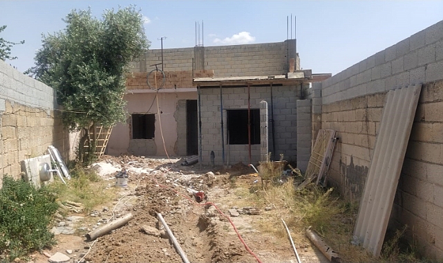 Urfa'da evde tadilat yapan kiracı patlayıcı madde buldu