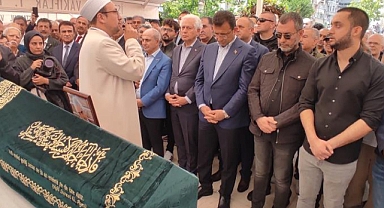 Usta sanatçı son yolculuğuna uğurlandı