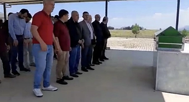 Yeğeni tarafından öldürülen 2 çocuk annesi defnedildi