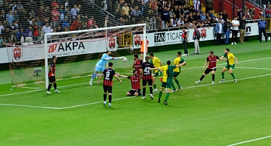 24Erzincanspor: 2 - Şanlıurfaspor: 3