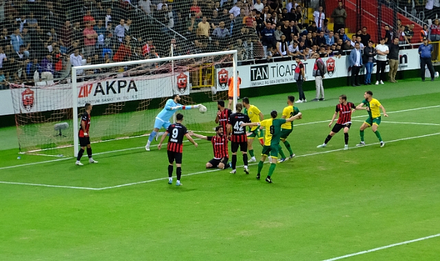 24Erzincanspor: 2 - Şanlıurfaspor: 3