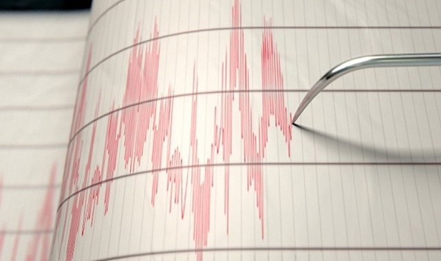 4.2 büyüklüğünde deprem