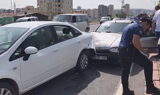 7 araç birbirine girdi: 1 yaralı