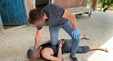 Adana'da 205 litre metamfetamin ele geçirildi! 4 tutuklama