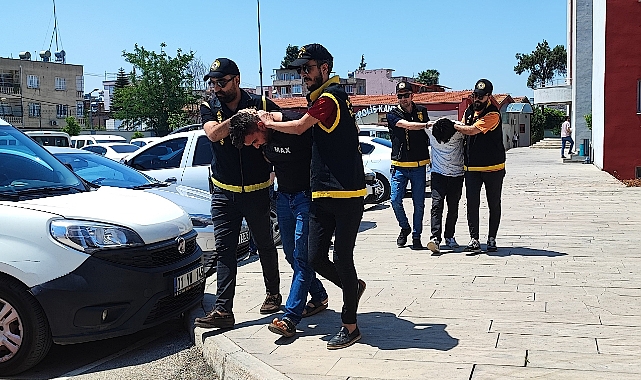 Adana'da eşini rahatsız ettiği iddiası cinayetle bitti