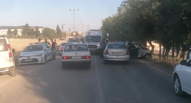 Adıyaman'da iki araç çarpıştı: 2 yaralı