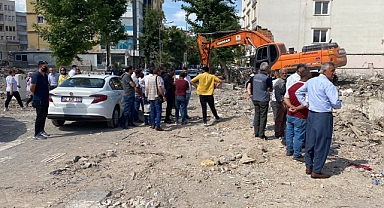 Depremin 122. gününde enkaz altında kadın cesedi bulundu
