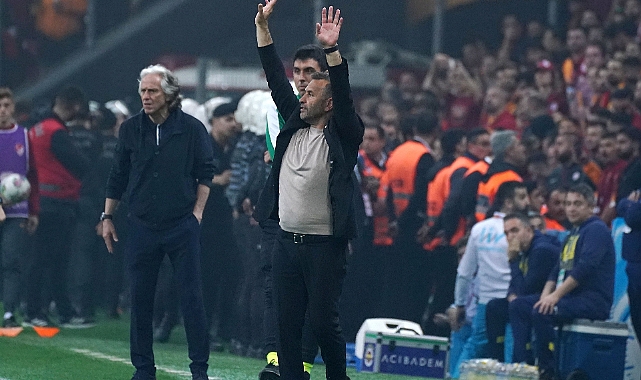 Galatasaray, Okan Buruk'un sözleşmesini uzattı