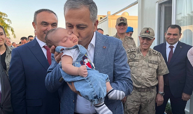 İçişleri Bakanı Ali Yerlikaya sınırın sıfır noktasında