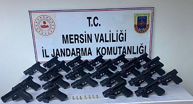 Kamyonette 26 tabanca ele geçirildi: 4 tutuklama