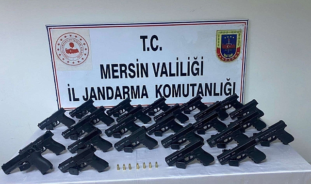 Kamyonette 26 tabanca ele geçirildi: 4 tutuklama