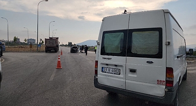 Kazada otomobil ters döndü: 1 ölü, 3 yaralı