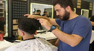 Kuaförler yoğunluktan dolayı sıra sistemine geçti