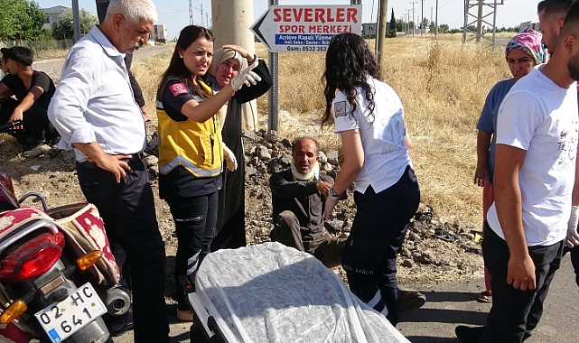 Motosiklet ile otomobil çarpıştı: 2 yaralı