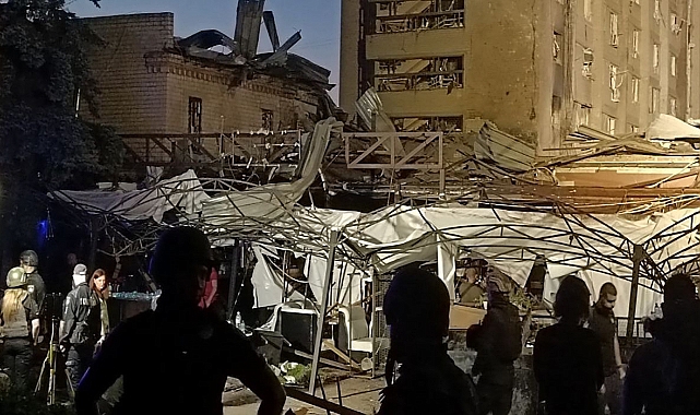 Rusya, Ukrayna’da sivil yerleşim bölgesini vurdu: 2 ölü, 22 yaralı