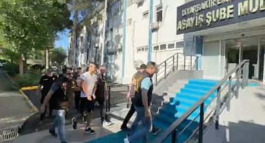 Suç makinelerine ‘eksen operasyonu’ ile şafak operasyonu: 15 gözaltı