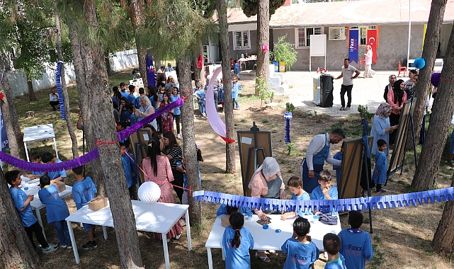 Tarihin sıfır noktasında çöpten tablo yaptılar
