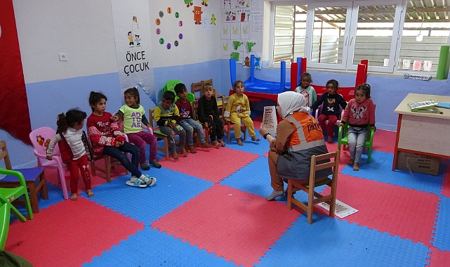 Tarım işçilerinin çocukları köy yaşam merkezlerinde eğitim alıyor