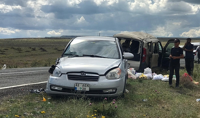 Trafik kazası: 3'ü çocuk 12 yaralı
