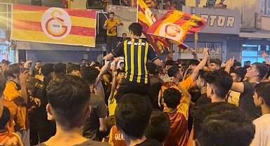 Urfa'da taraftarlar şampiyonluğu birlikte kutladı