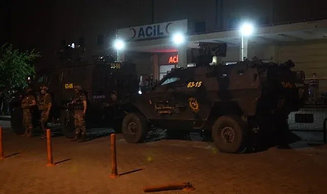 Yol verme tartışması kavgaya dönüştü: 8 yaralı