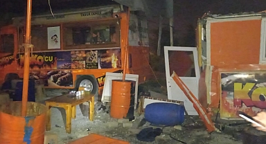 Yolcu otobüsü ile otomobil çarpıştı: 2 ölü, 2 yaralı