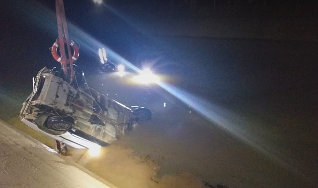 Şanlıurfa'da sulama kanalına düşen araçtaki sürücü aranıyor