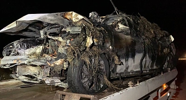 Ankara’da kazaya karışan iki araç alev topuna döndü: 6 yaralı