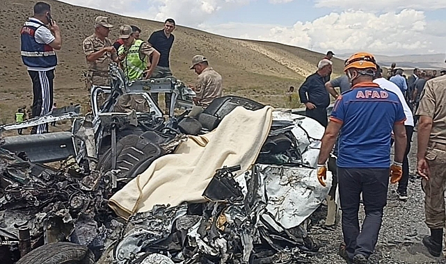 Askeri araçla otomobil çarpıştı: 1 ölü, 13 asker yaralı