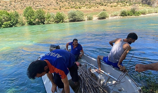 Baraj kapakları açıldı, 4 piknikçi mahsur kaldı