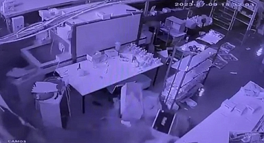 Bartın’daki sel anı güvenlik kamerasına yansıdı