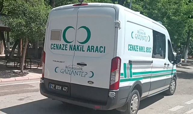 Bıçaklı saldırıya uğrayan baba kurtarılamadı
