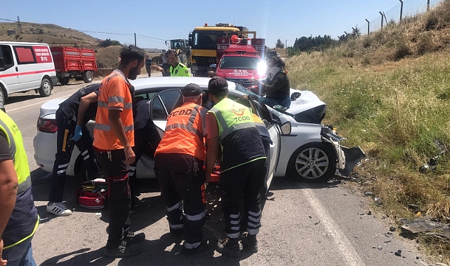 Cenazeye giderken kaza yaptılar: 1 ölü 5 yaralı