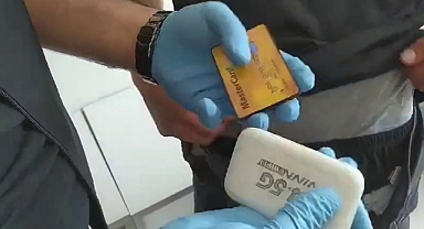 Ehliyet sınavında akıl almaz kopya düzeneği