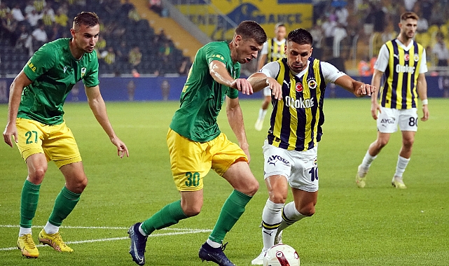 Fenerbahçe, yeni transferleriyle galibiyete uzandı