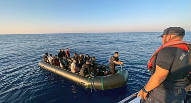Fethiye'de 21 düzensiz göçmen kurtarıldı