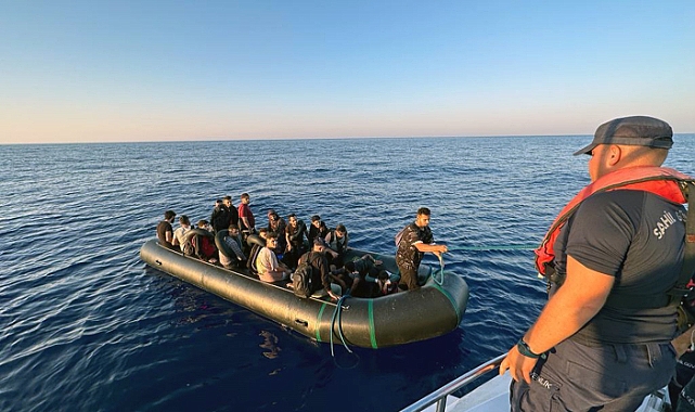 Fethiye'de 21 düzensiz göçmen kurtarıldı