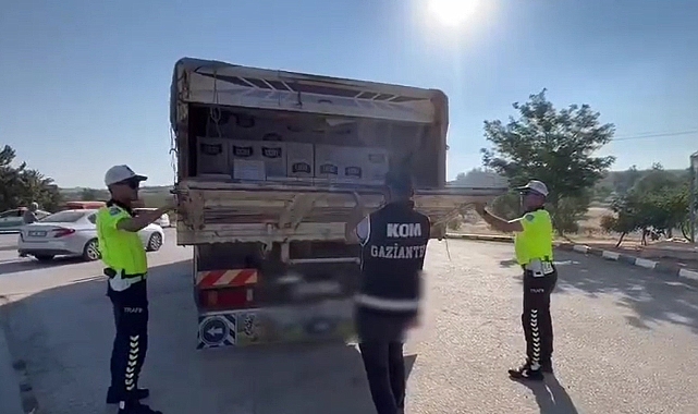 Gaziantep'te 3 milyon 600 bin adet kaçak makaron ele geçirildi