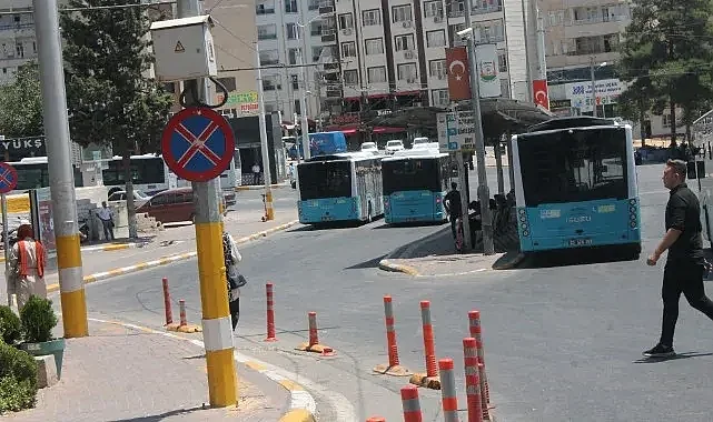Halk otobüsü zamları durakları boş bıraktı