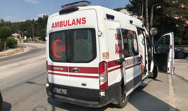 Hem ehliyeti yok hem de plakasız motosikletiyle kaza yaptı