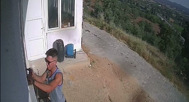 İlleri dolaşan seri hırsız, girdiği evde kıyafetini değiştirip gözlüğünü unuttu