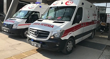 İşçileri taşıyan çapa motoru şarampole yuvarlandı: 6 yaralı