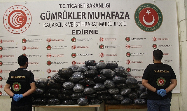 Kapıkule’de CNC makinesi içerisine gizlenmiş 133 kilogram esrar yakalandı