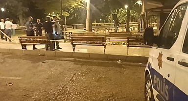 Kimlik kontrolü yapılan şahıstan bekçilere bıçaklı saldırı: 2'si ağır 3 yaralı