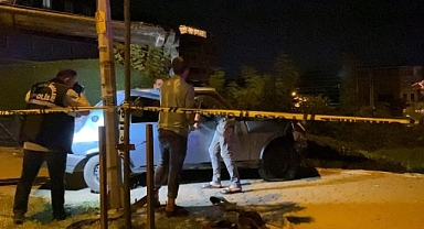 Kontrolden çıkan araç inşaat alanına uçtu: 1 ölü, 1'i ağır 2 yaralı