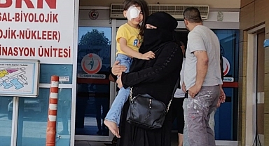 Koşarken gözüne bıçak saplandı