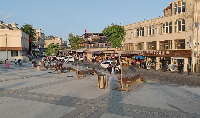 Mardin, sıcak havaya rağmen turistlerin rotasında